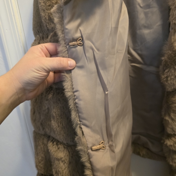Fashion Nova Plush Teddy Jacket in Brown - Picture 3 of 5